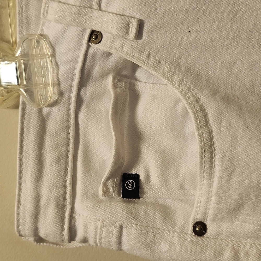 AG The Prima Mid Rise White Cigarette leg Stretch Jeans | Size 31 - Picture 4 of 9